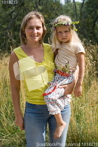 Image of summer portrait of mother and daughter 