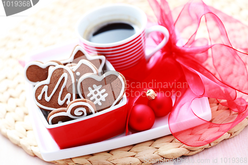 Image of coffe with gingerbreads