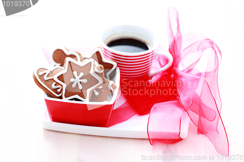 Image of coffe with gingerbreads