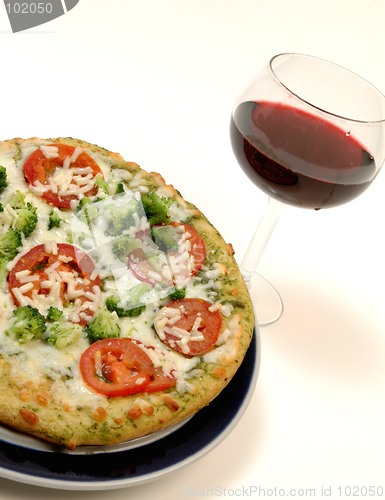 Image of organic pizza wine