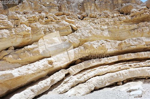 Image of White stones of Makhtesh Ramon