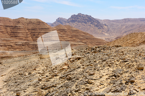 Image of Makhtesh Ramon, mountain "dragon's teeth"