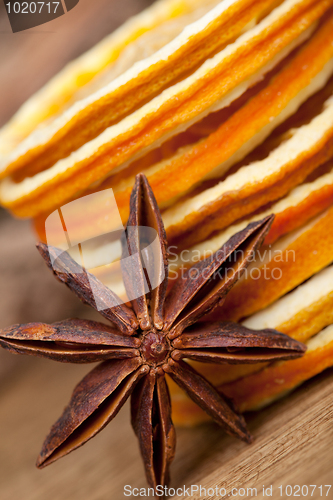 Image of Slices of dried Orange with anise star
