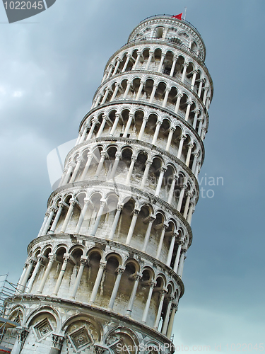 Image of Leaning tower of Pisa over sky