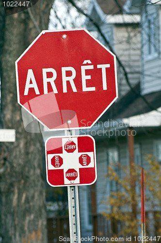 Image of French stop sign.
