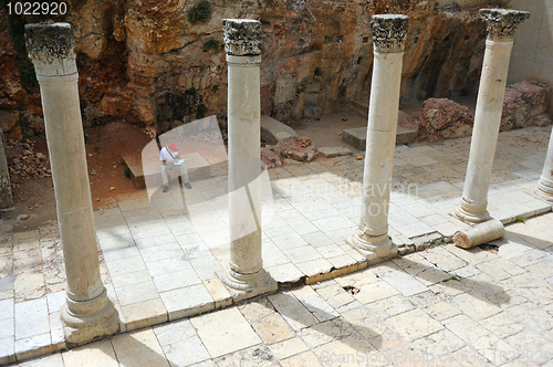 Image of Roman columns in Jerusalem