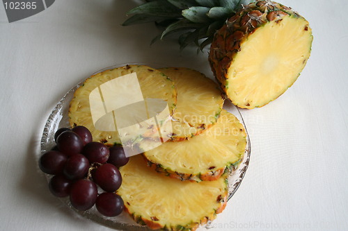 Image of Grapes and pineapple