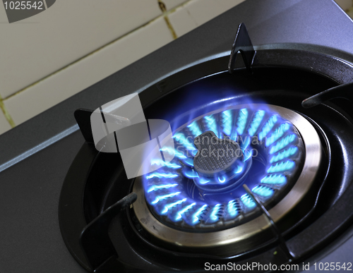 Image of fire of gas stove