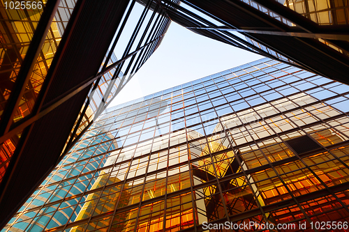 Image of business building exterior 