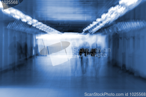 Image of tunnel in blur