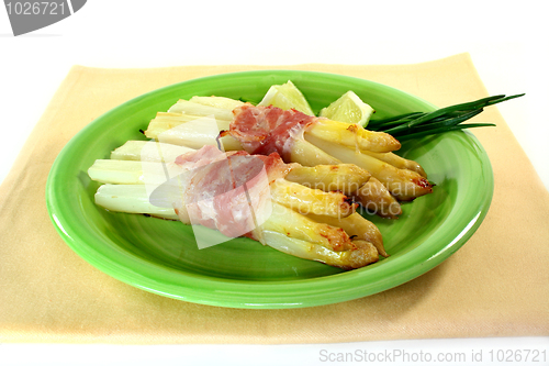 Image of Asparagus in bacon coat