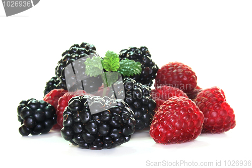 Image of Blackberries and raspberries