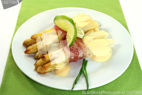 Image of Asparagus in bacon coat