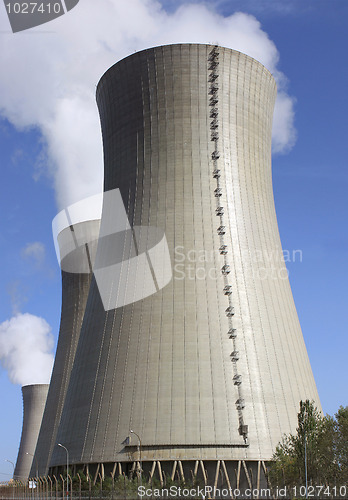 Image of NuclÃ©aire