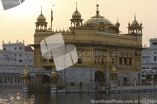 Image of Golden temple in Amritsar at sunset