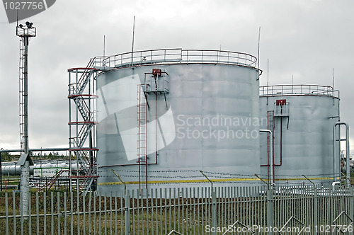 Image of Oil storage tanks
