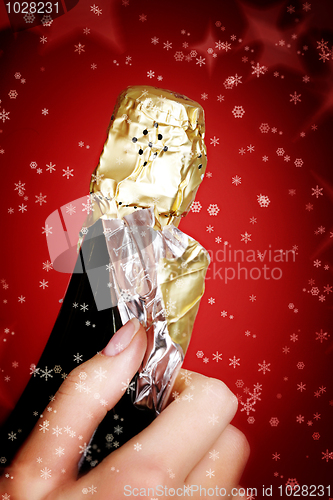 Image of Opening champagne bottle