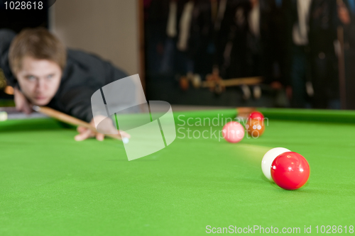 Image of Colliding snooker balls