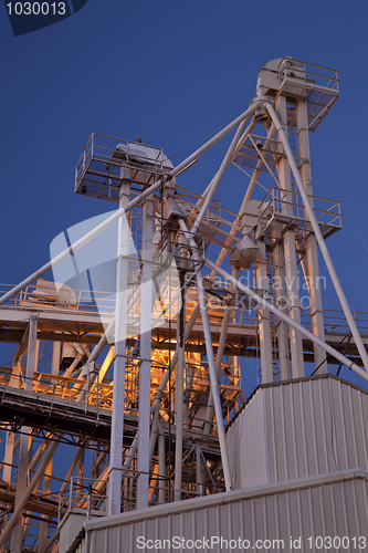 Image of grain elevator at night