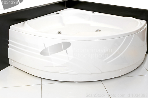 Image of Corner bathtub