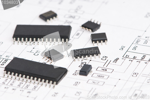 Image of microelectronics element and layout