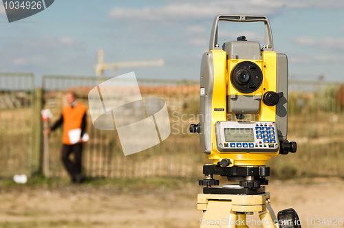 Image of theodolite on tripod