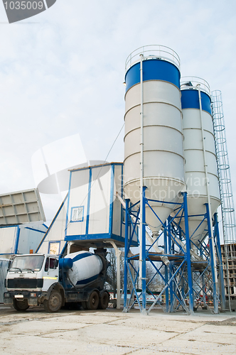 Image of concrete batching plant