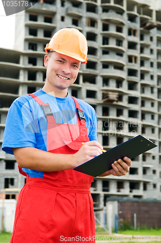 Image of Positive builder worker 