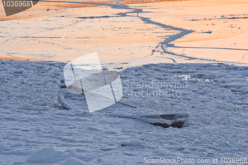 Image of Full of ice