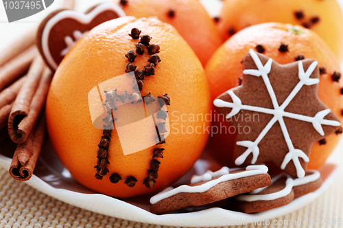 Image of oranges and gingerbreads