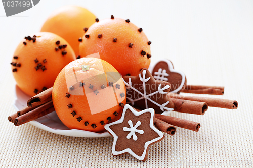 Image of oranges and gingerbreads