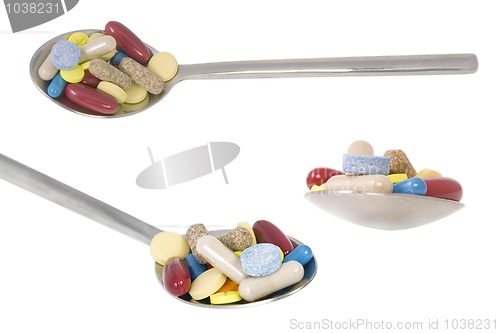Image of three point of view from teaspoon with pills