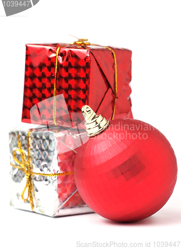 Image of Christmas ball and gift