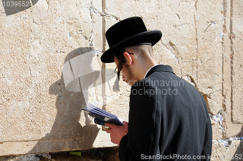 Image of At the Wailing Wall