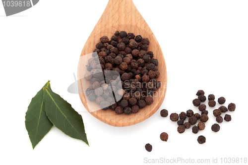 Image of Peppercorns and Bay Leaf Herb