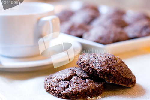 Image of cup of tea and chocolate cookies