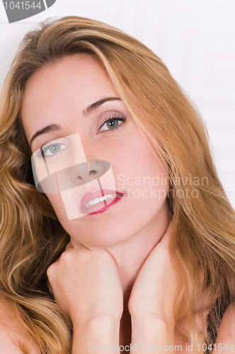 Image of Brunette