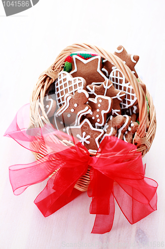 Image of basket of gingerbreads
