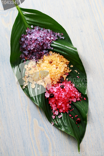 Image of fruity bath salt