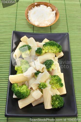 Image of Tortiglione with broccoli cheese sauce