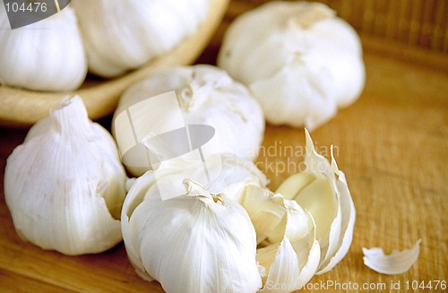 Image of Garlic cloves II