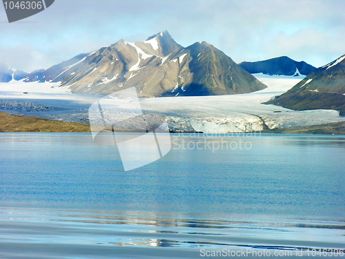 Image of Artic Glacier