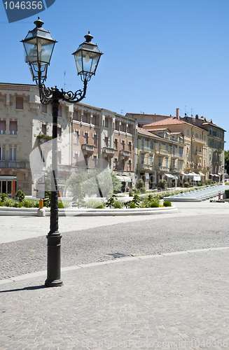 Image of  Italy square