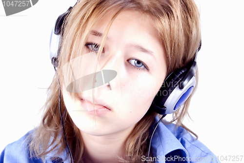 Image of Young girl in headphones 
