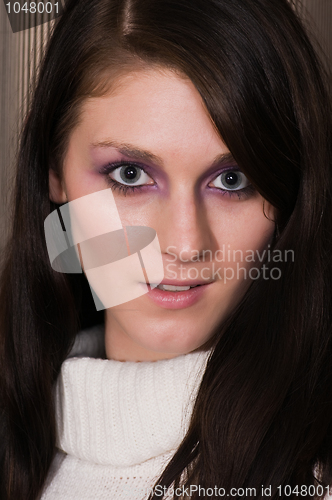 Image of Brunette