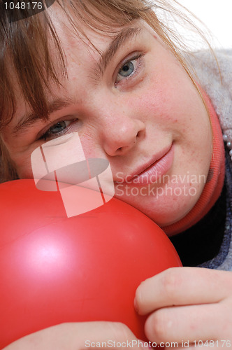 Image of natural looking teenage girl