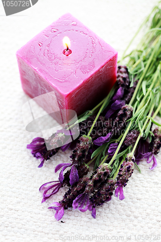 Image of candle with lavender