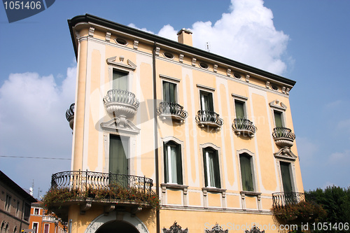 Image of Palace in Italy