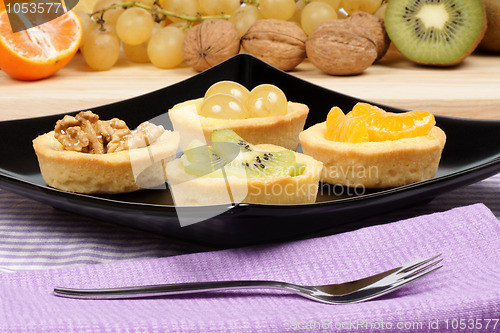 Image of Mini fruit tarts