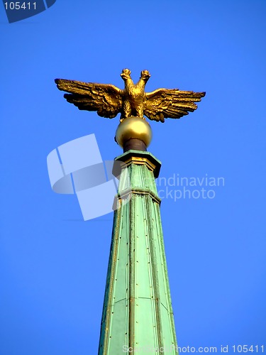 Image of Statue of an eagle